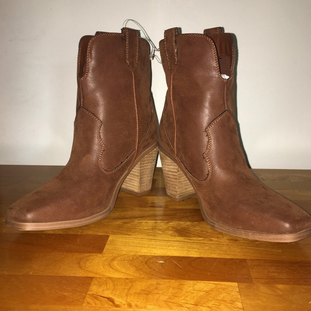 MIA Brown Booties Size 8.5 NWT